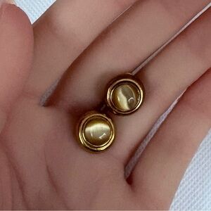 Vintage luminous Cat's Eye Stone Stud Earrings - Gold Tone